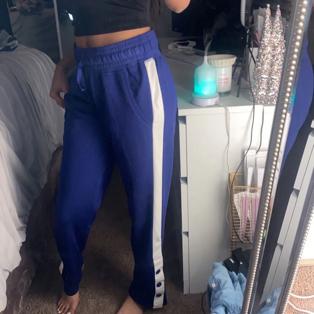 Track pants - Picture 1 of 4